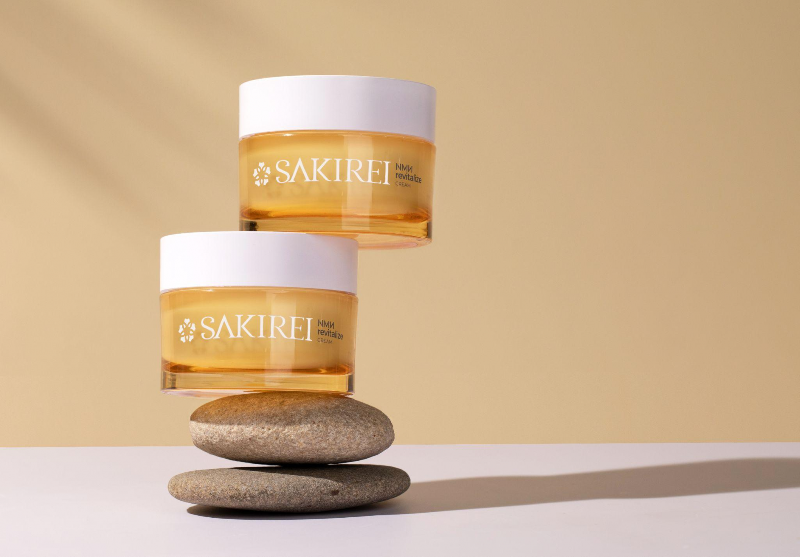 Kem tế bào gốc Sakirei NMN Revitalize Cream hỗ trợ tái tạo da, làm mờ vết bụng rạn sau sinh