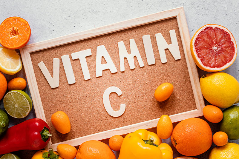 Bổ sung thực phẩm chứa nhiều vitamin C giúp tăng cường khả năng chống nắng nội sinh của cơ thể