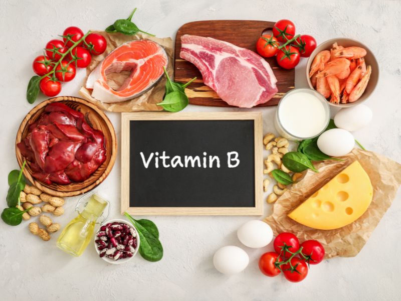 Thực phẩm giàu vitamin B cũng sẽ giúp kích thích sự sản xuất glutathione nội sinh trong cơ thể.