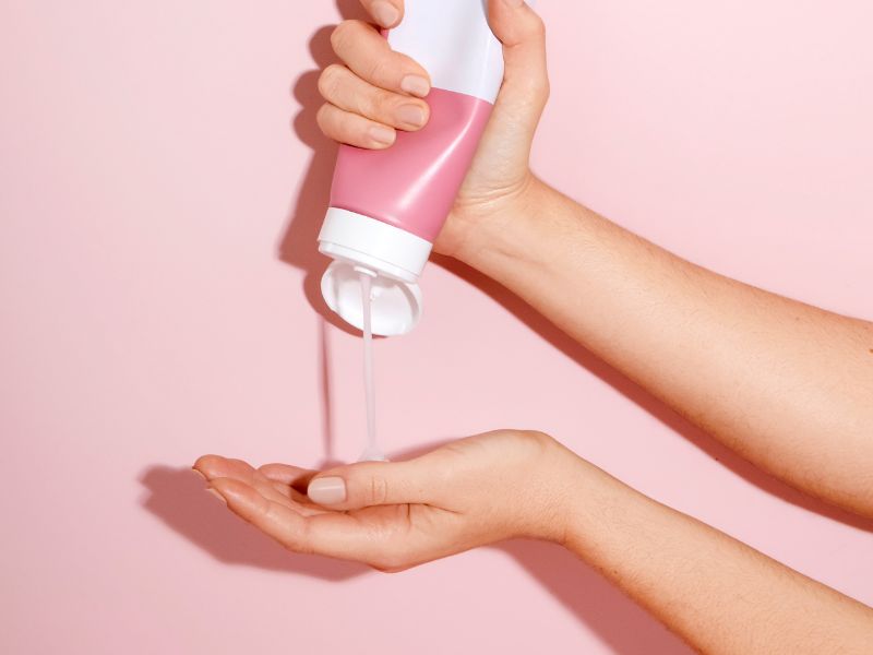 Lotion là gì? Là sản phẩm dưỡng da khá giống với toner với kết cấu khá lỏng.