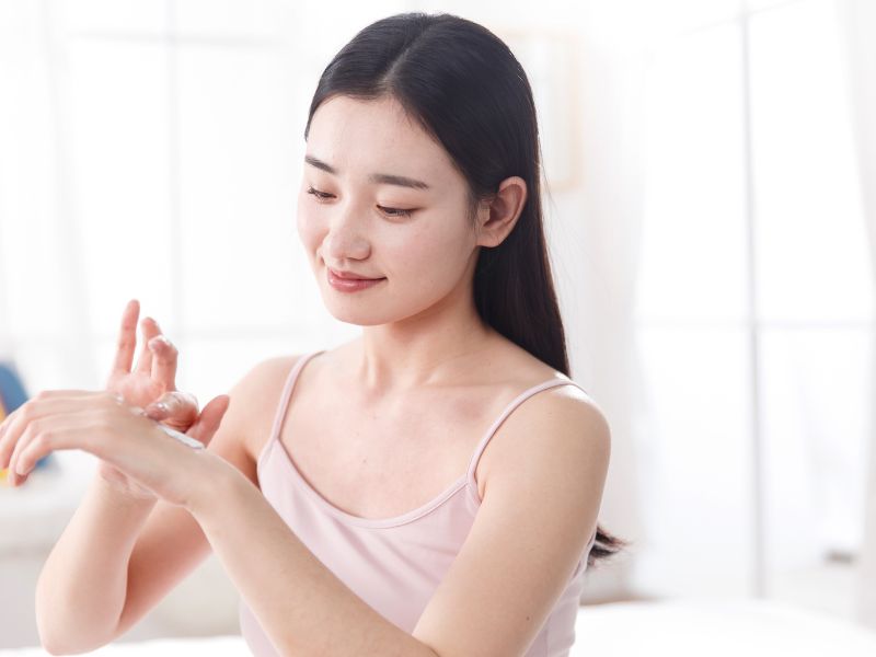 Kem dưỡng thể là sản phẩm skincare body cần thiết để cung cấp các dưỡng chất nuôi da.