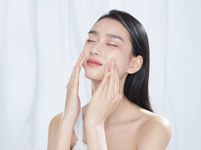 Niacinamide giúp da sáng mịn đều màu